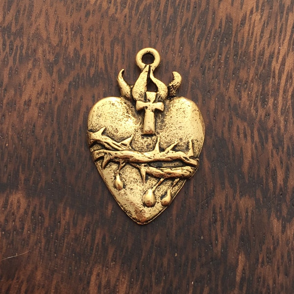 Sacred Heart Charm, Sacred Heart Pendant, Gold Sacred Heart Charm, Christian Charm, Sacred Heart Jewelry, 24K Gold Charm