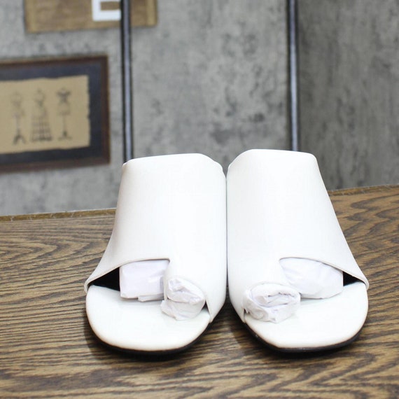 NWT Alfani Leather Block Heel Slide Sandals White… - image 3