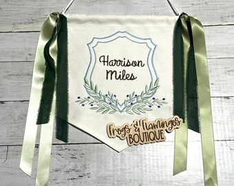 Letrero de bienvenida personalizado para bebé, decoración colgante para puerta de hospital, arte de pared para guardería, nombre para mostrar, lienzo personalizado, diseño bordado, escudo