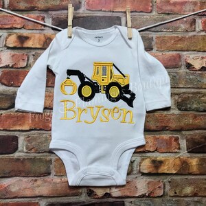 Tractor Applique Bodysuit Skidder Design Baby Outfit Logging Equipment Theme Infant Boy Clothing Custom Name Option Forestry Industry Gift Unique Machinery Pattern Newborn Present Logger Family Keepsake Cotton Comfortable Onesie Special
