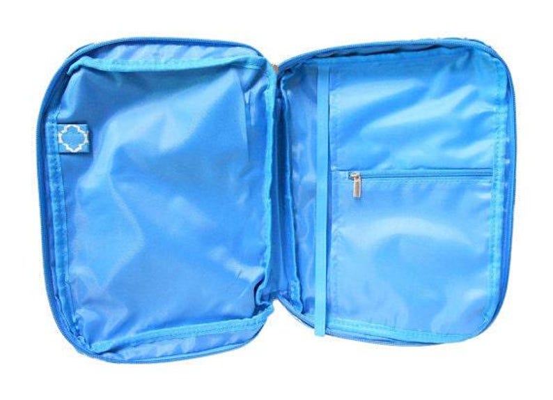 Housse de protection biblique avec monogramme, cadeau chrétien à fermeture éclair pour cadeau d'anniversaire, livre d'idées, pochette de protection en microfibre, motif quadrilobe image 7