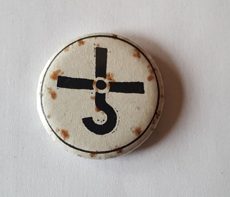 BLUE OYSTER CULT Pinback Vintage Button 1976 Rare Heavy Metal Black Sabbath Iron Maiden Classic Rock Collectable Metallica