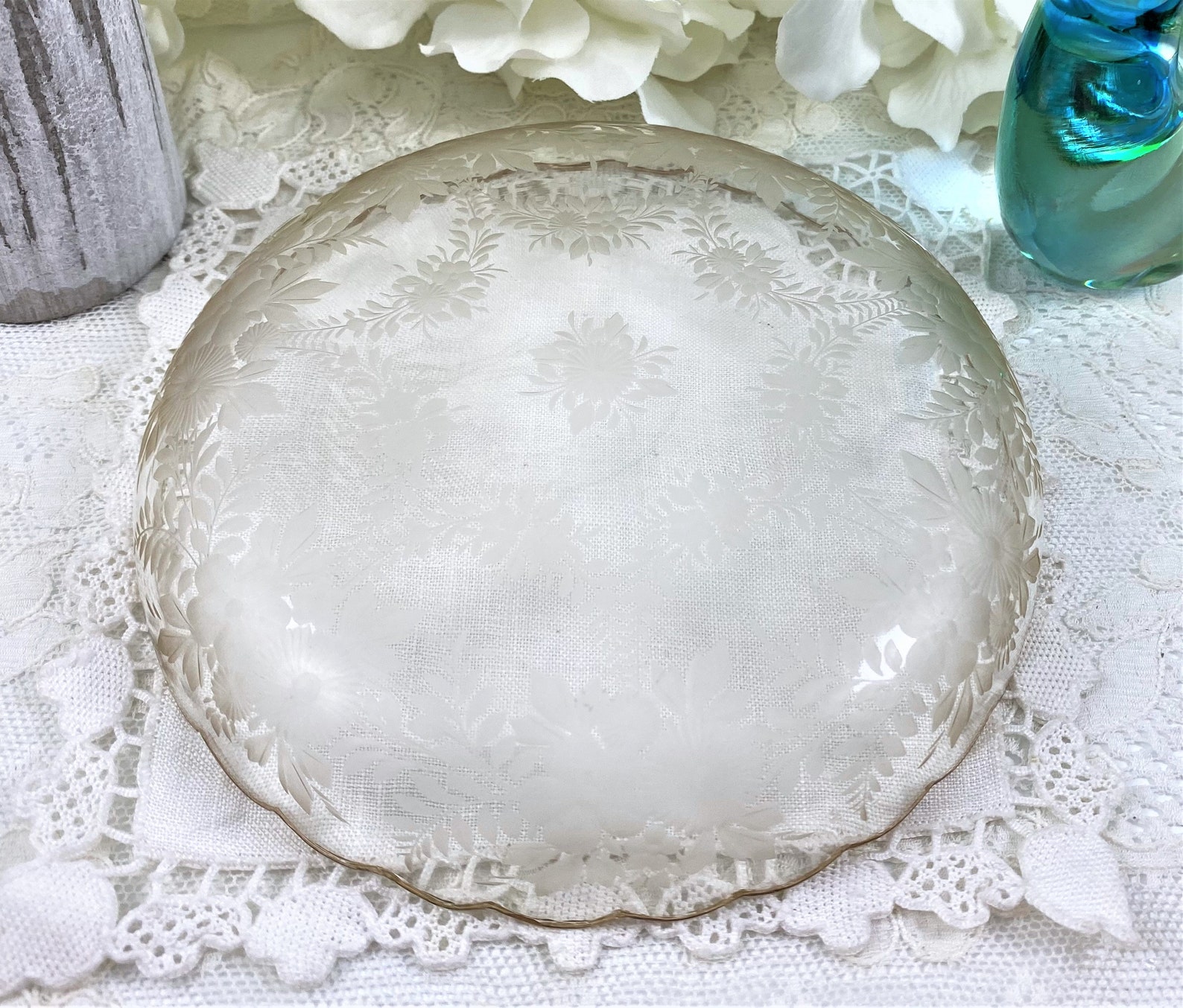 Etched Glass Dishes / Set of 2 Flower Etched Gold Rim Dishes Etsy