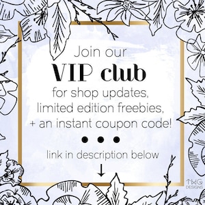 Puede incluir: Un gr&aacute;fico floral con un marco dorado y texto que dice "&Uacute;nete a nuestro club VIP para actualizaciones de la tienda, regalos de edici&oacute;n limitada, + un c&oacute;digo de cup&oacute;n instant&aacute;neo! enlace en la descripci&oacute;n a continuaci&oacute;n".