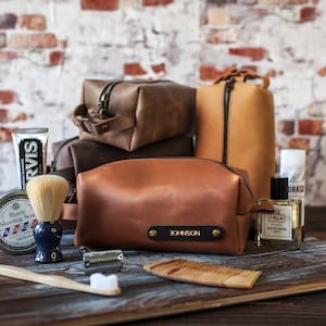 Personalized leather dopp kit, mens leather toiletry bag, mens dopp kit, mens toiletry bag, valentine&#39;s gift, valentines day gift