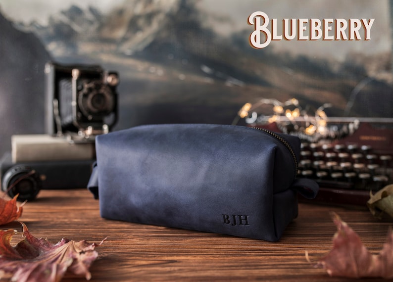 Personalized leather dopp kit, mens leather toiletry bag, mens dopp kit, groomsmen gift mens toiletry bag with a name stamp, image 5