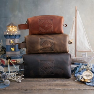Cadeau personnalisé initial personnalisé pour lui kit dopp en cuir pour hommes, cadeaux de garçons d’honneur kit dopp sac de toilette en cuir personnalisé cadeau papa pour homme