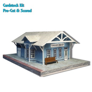 Échelle N 1:160 ou Échelle Z 1/220 ou Échelle T 1-450 Papier cartonné prédécoupé et pré-marqué Kit gare ferroviaire pour train miniature ou diorama
