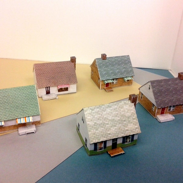 Paper House Cardstock House N Scale of Z Scale of T Gauge voor Diorama of Model Train Railway - Vijf (5) Cape Cod / Wartime Style Houses