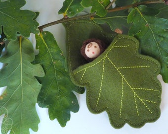 Acorn doll, woodland baby, oak leaf, Waldorf pocket doll, tiny baby doll, pixie doll, steiner doll, felt oak leaf