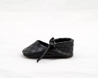 BLACK SWISS DOT || mary jane moccasin