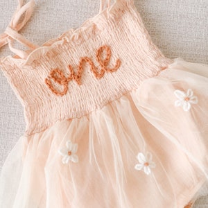 One Romper First Birthday Outfit First Birthday Romper Hand-embroidered One Romper with daisy flowers