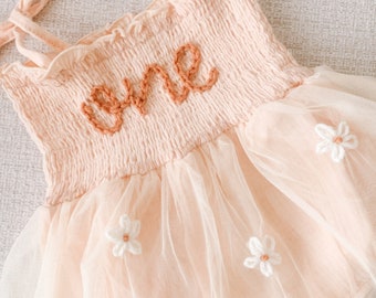 One Romper First Birthday Outfit First Birthday Romper Hand-embroidered One Romper with daisy flowers