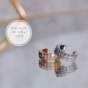CZ Ear cuff, No Piercing ear cuff, Conch ear cuff, Sterling silver or Gold ear cuff, Huggie ear cuff, Minimalist ear cuff, Tiny ear cuff