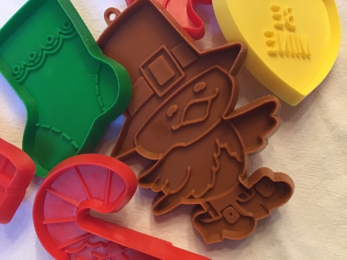 Set of 6 Holiday Hallmark Cookie Cutters Christmas - Etsy