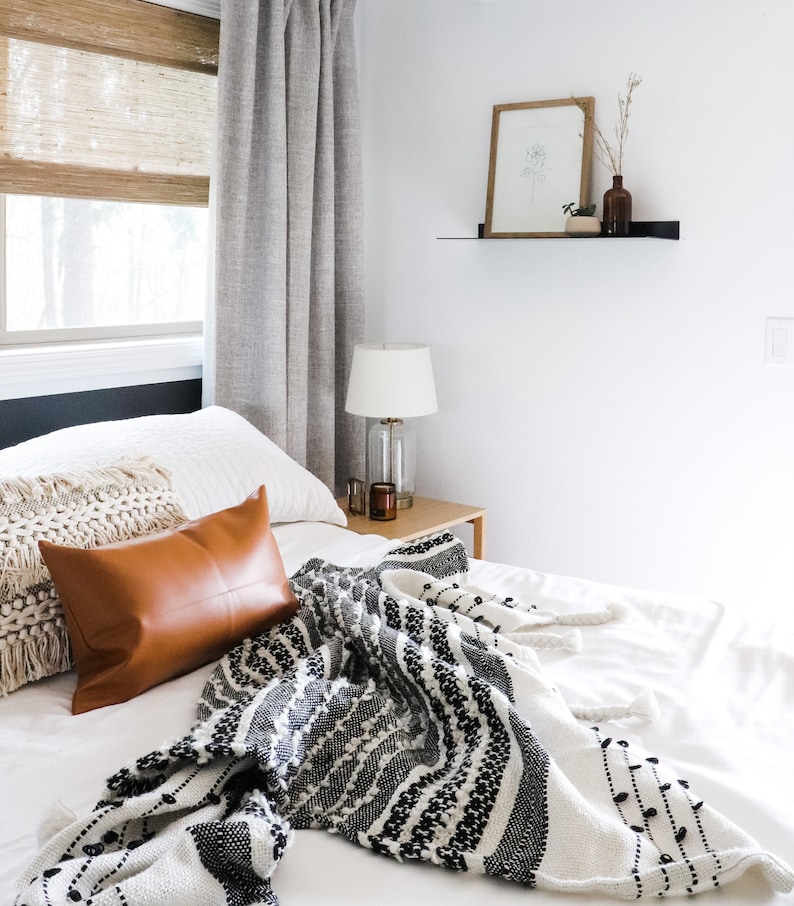 small bedroom wall shelf