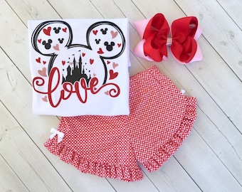 Valentine's Day Outfit, Castle Shirt, First Trip, Valentine Outfit for Girls, 1st Trip Outfit, Valentines Day Shirt, Princess Outfit, Shorts