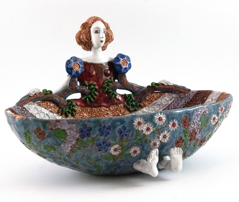 Ceramic sculpture gift Ceramic bowl Clay sculpture gift handmade art bowl Female sculpture Woman sculpture ceramic sculpture gift
