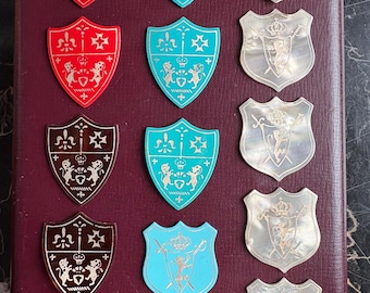 Destash Repurpose Repair Upcycle Vintage Jewelry Lot Parts For Your Craft Project 830 (crest cort of arms lion fleur-de-lis crown 13 piece )