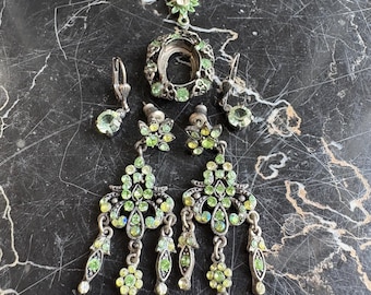 Destash Repurpose Repair Upcycle Vintage Jewelry Lot Parts For Your Craft Project (peridot light green color rhinestone jewelry parts)
