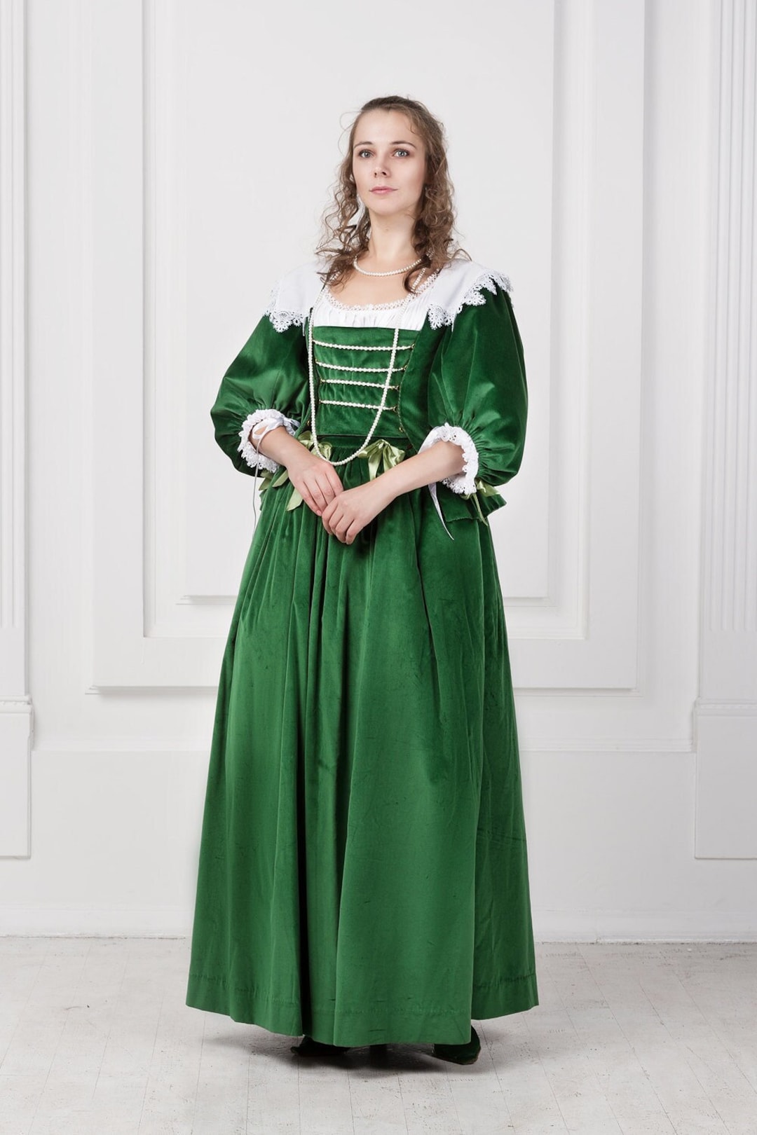 In stock! Baroque noble woman dress 1st Part of 17th century, Europe