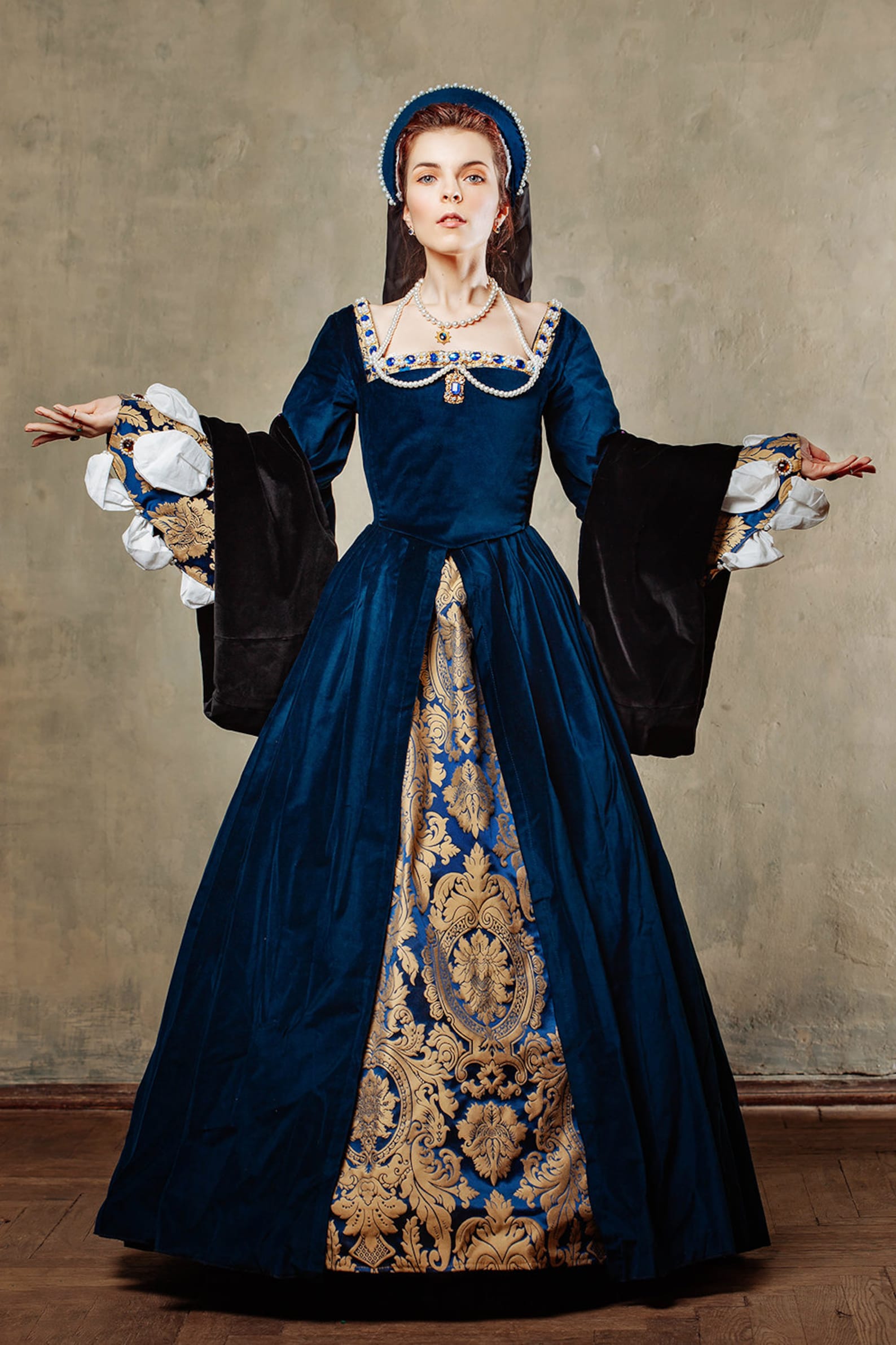Tudor Gown 16th Century Anna Boleyn Dress Henry VIII Etsy