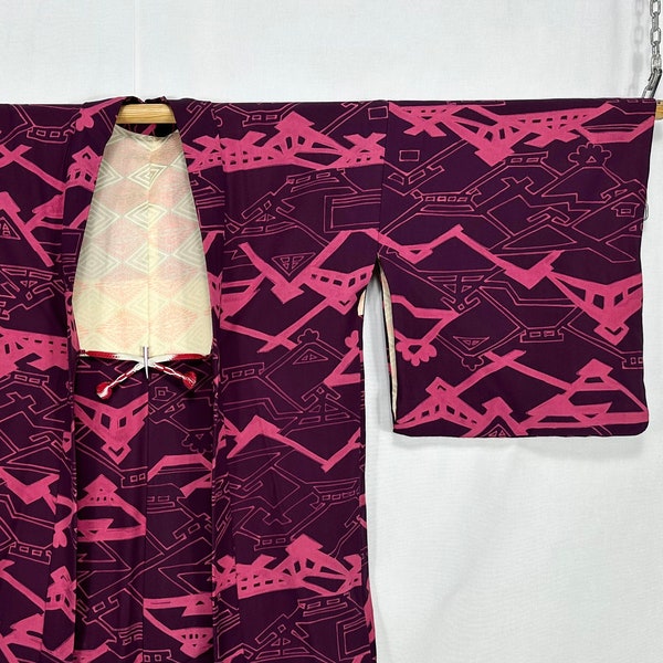 Vintage Japanese Haori Kimono Womens Purple Pink Chirimen Silk Cardigan Jacket / J615