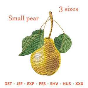 以下が含まれることがあります： 緑の葉が付いた小さな黄色の洋梨の刺繍デザイン。デザインは3つのサイズがあります。洋梨の上に「Small pear」というテキストが書かれています。