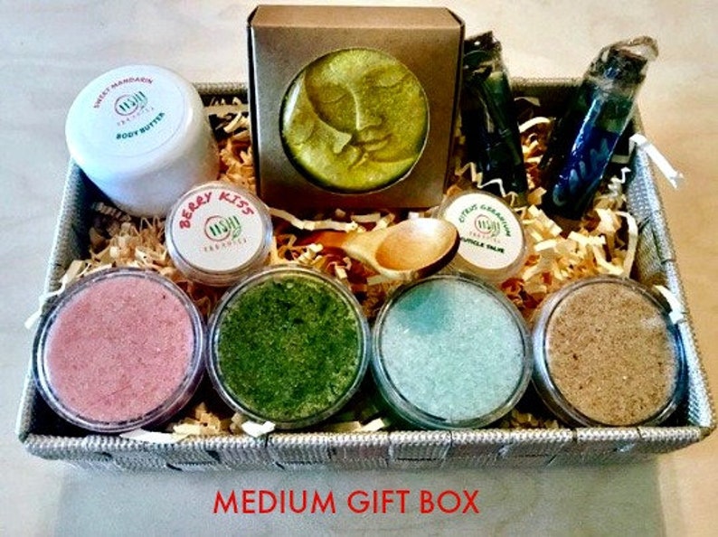 Large Vegan Skincare Basket Selfcare gift Relaxation Mom image 8