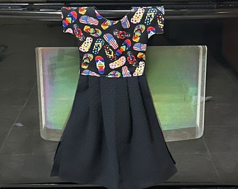 Oven Door Towel Dress, Hanging Kitchen Towel, Gift for Mom, Gift For Grandma, Secret Santa, Housewarming, Shower Gift, Mothers Day