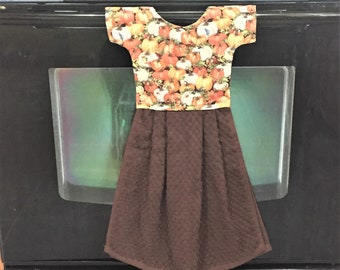 Oven Door Towel Dress, Fall Hanging Kitchen Towel, Gift for Mom, Gift For Grandma, Secret Santa, House Warming, Shower Gift, Mother's Day