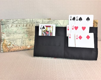 1 Portacartas, Organizador de Tela para Juegos de Cartas, Guardacartas de 3 Filas. Portacartas para Adultos, Ayuda para la Artritis, Parkinson, Pascua, San Valentín.