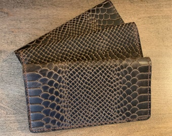 Embossed Croc Cow Leather Checkbook Cover