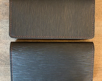 Embossed Black Bark Cow Leather Checkbook Cover