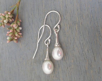 White Freshwater Teardrop Pearl Hook Earrings, Silver Pearl Earrings, Silver Pearl Hook Earrings, Wedding Earrings, Bridesmaids Earrings