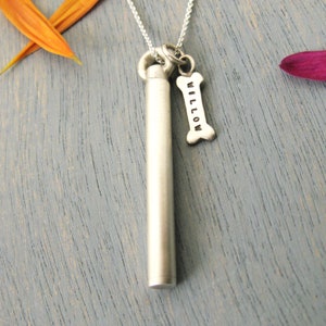 Sterling personnalisé Chien Ash Urn Collier commémoratif, Bijoux de crémation pour animaux de compagnie, Chien Mémorial Cendres Collier, Chien Crémation Urn Bijoux, Perte d’animaux de compagnie