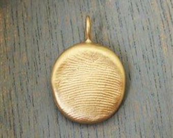 Personalisierter Anhänger aus massivem Gold mit Fingerabdruckmotiv – inklusive Montageset