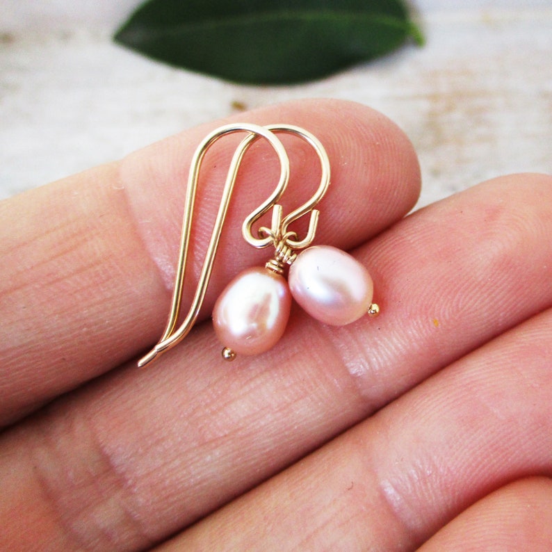 Warm Pink Pearl Earrings in Gold Filled or Sterling Silver, Pearl Hook Earrings, Bridal Jewelry, Bridesmaids Gifts image 2