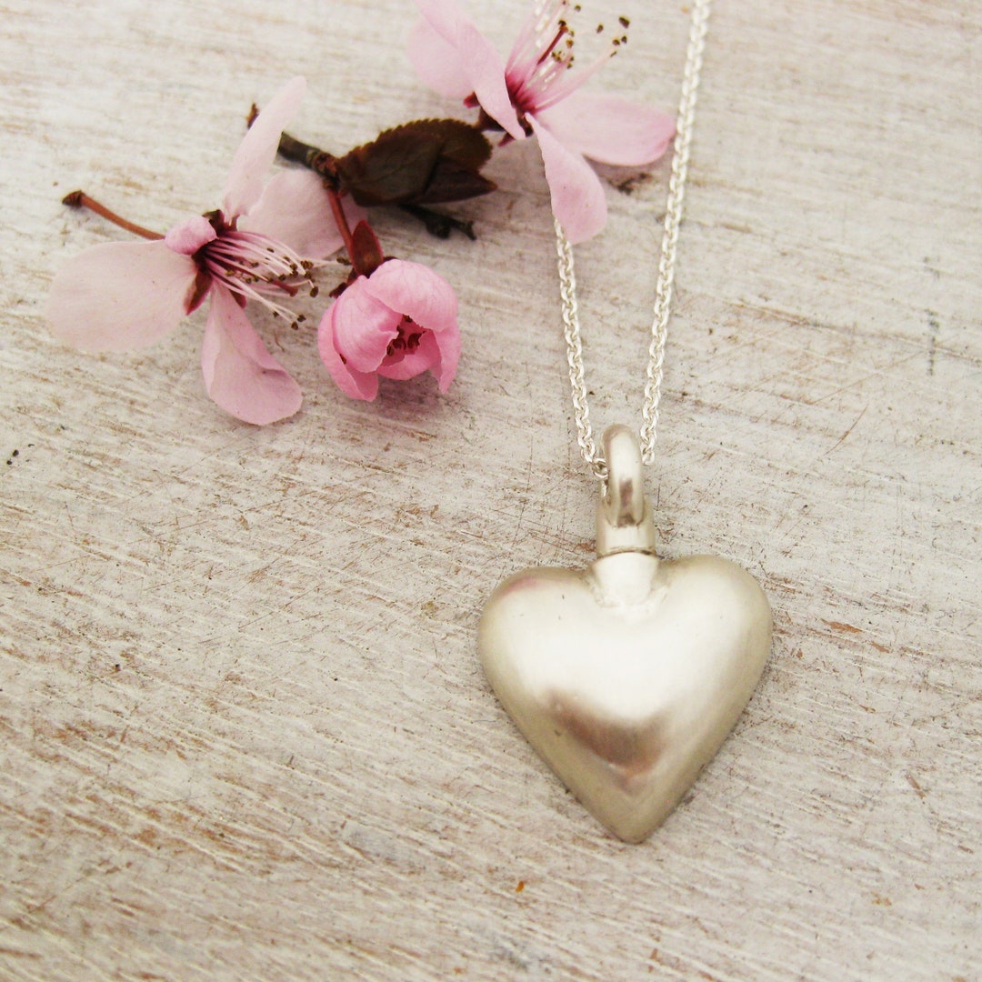 Collana A Urna A Forma Di Cuore Per Ceneri, Gioiello Commemorativo In Acciaio Inox, Con Catena Da 22 Pollici, Regolo Memoriale