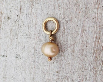 Charme antique de perle jaune en or, or rempli ou argent trouvant, 14 charme de perle d’or de Karat, pendentif de perle d’or rose, perle d’or blanche