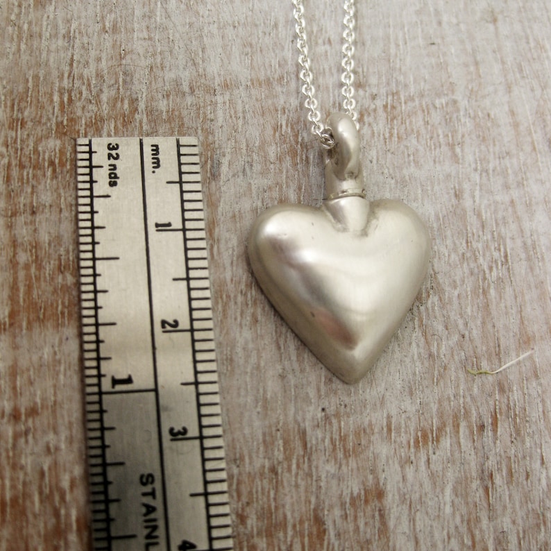 14 K Solid Gold Heart Urn Pendant for Cremation Ashes Etsy Canada