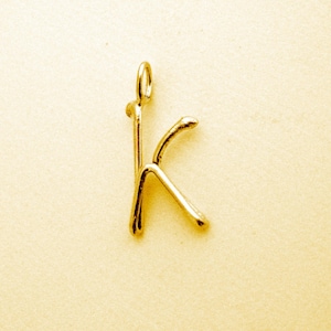 14K oro amarillo script inicial colgante carta K, joyería inicial, carta de oro rosa K collar inicial, monograma inicial K, oro blanco K encanto