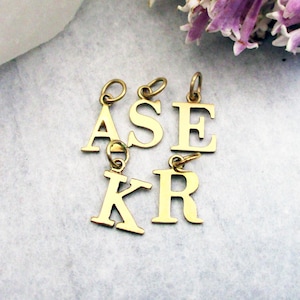 Pendentif initiale lettre majuscule en or massif 14 carats de A à Z, breloque initiale en or au choix, or jaune, or rose ou or blanc