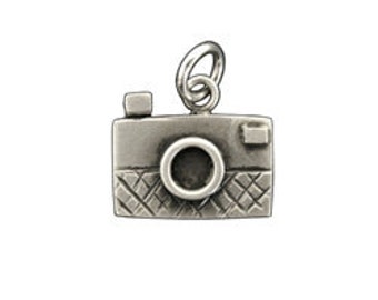 Vintage Style Camera Charm, choose sterling silver or 14k Gold, Camera Pendant, Camera jewelry