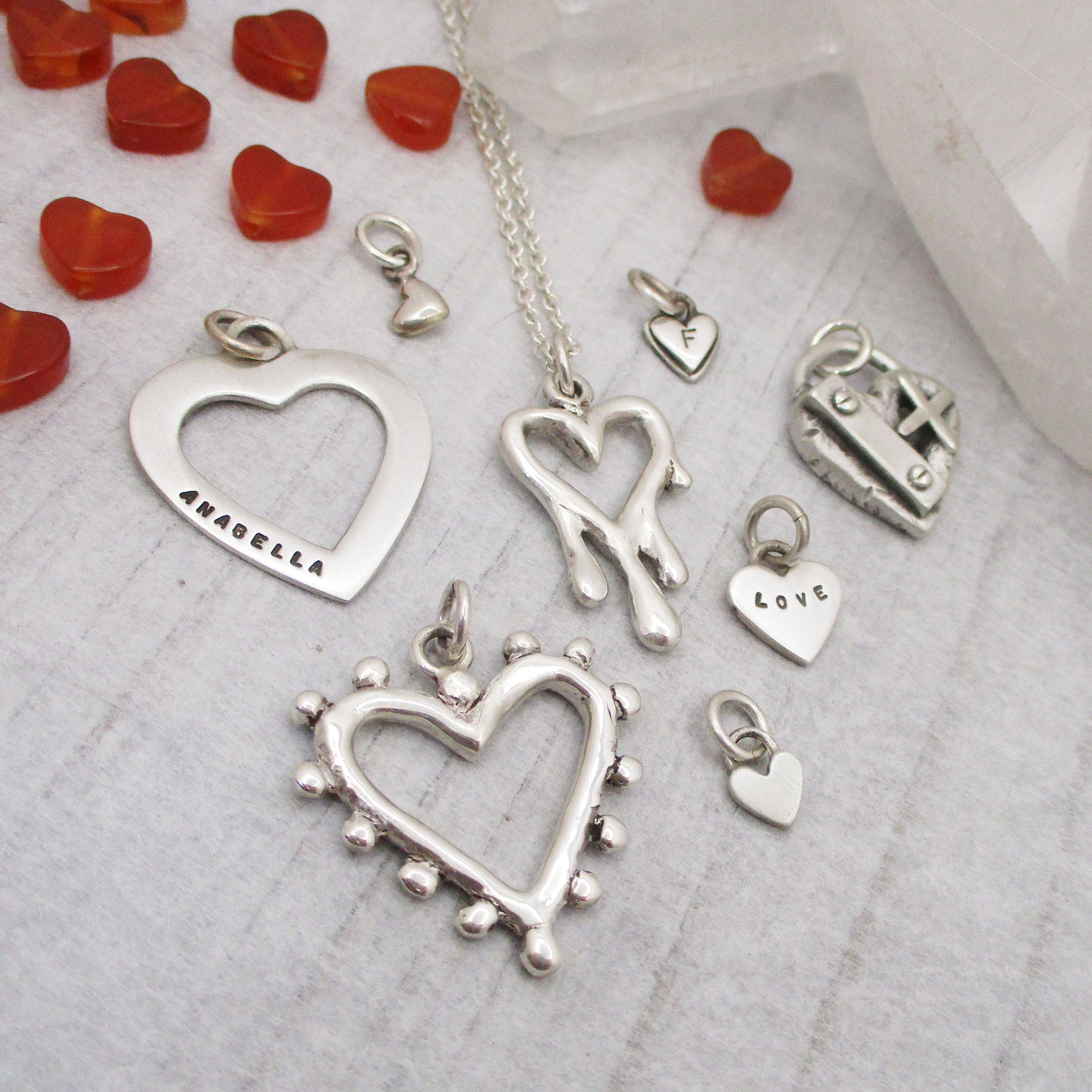 ネックレス・ペンダント Big Melting Heart Pendant (Silver) Melting Heart Pendant, Large Heart Pendant, Engraved Heart