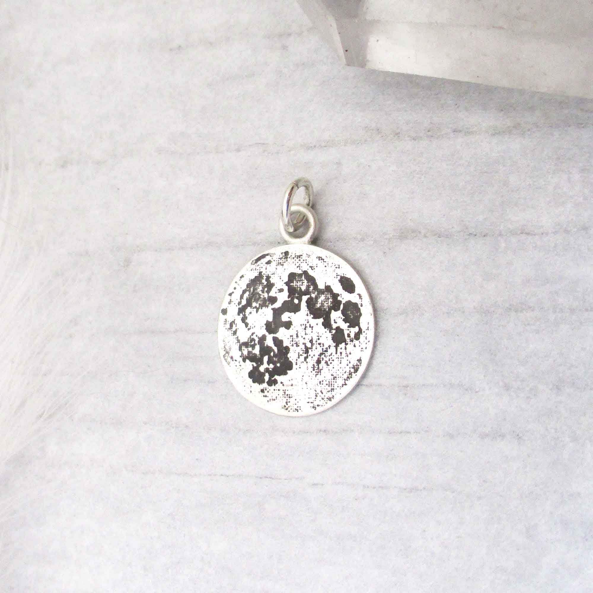 VONALA Collana con lupo in argento Sterling 925 con ciondolo a
