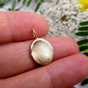 Small Solid 14K Gold Fingerprint or Thumbprint Pendant, Thumb Print Jewelry, Thumbprint Necklace, Fingerprint Gifts, Personalized For Mom