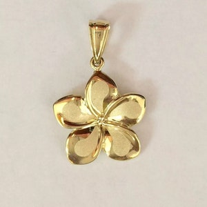 14k solid gold plumeria hawaii flower pendant,16mm