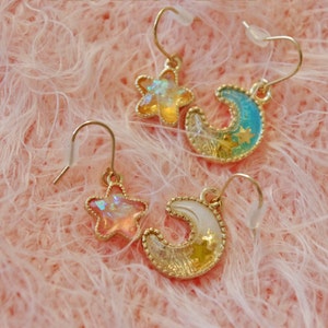Sailor moon gradient crescent moon star mismatch earrings kawaii Lolita harajuku cute accessories jewelry (2 options)