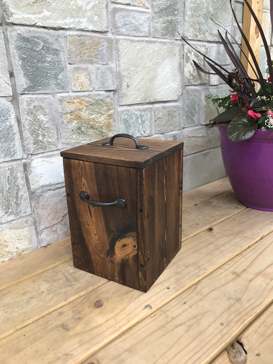 ESPRESSO Rustic Garbage Can With Lid, Bathroom Trash Can, 2 Sizes